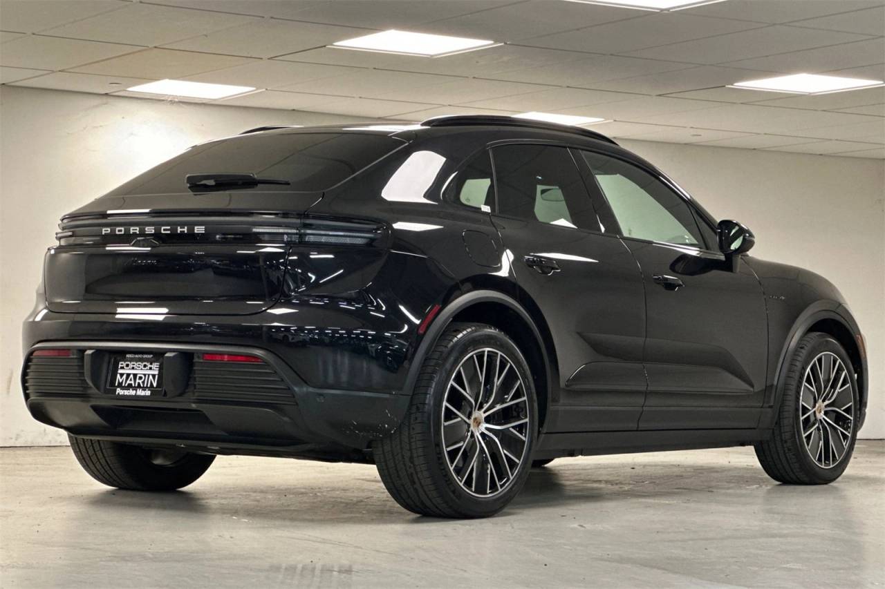 2025 Porsche Macan Electric