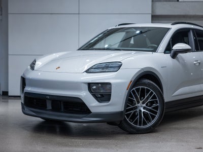 2026 Porsche Macan Macan Electric