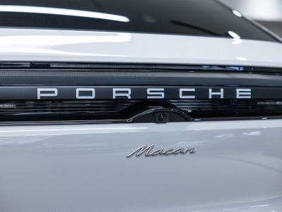 2026 Porsche Macan Macan Electric