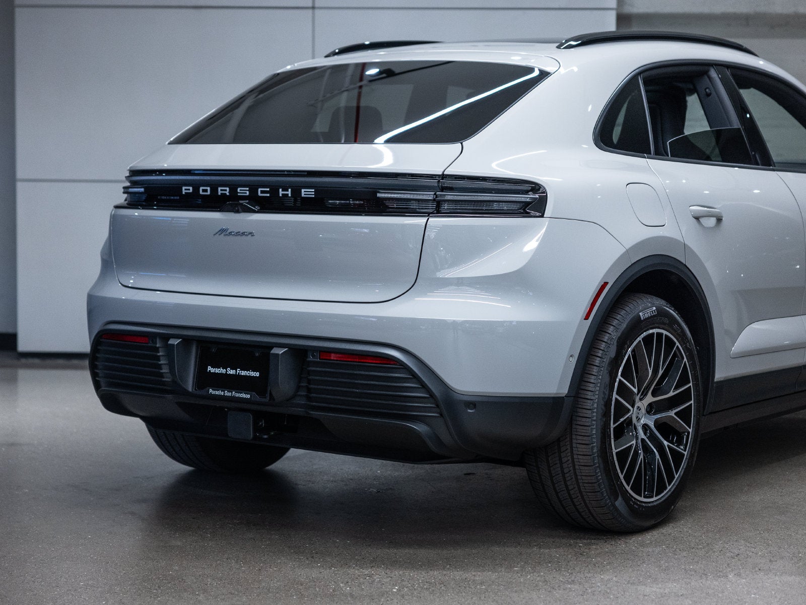 2026 Porsche Macan Macan Electric