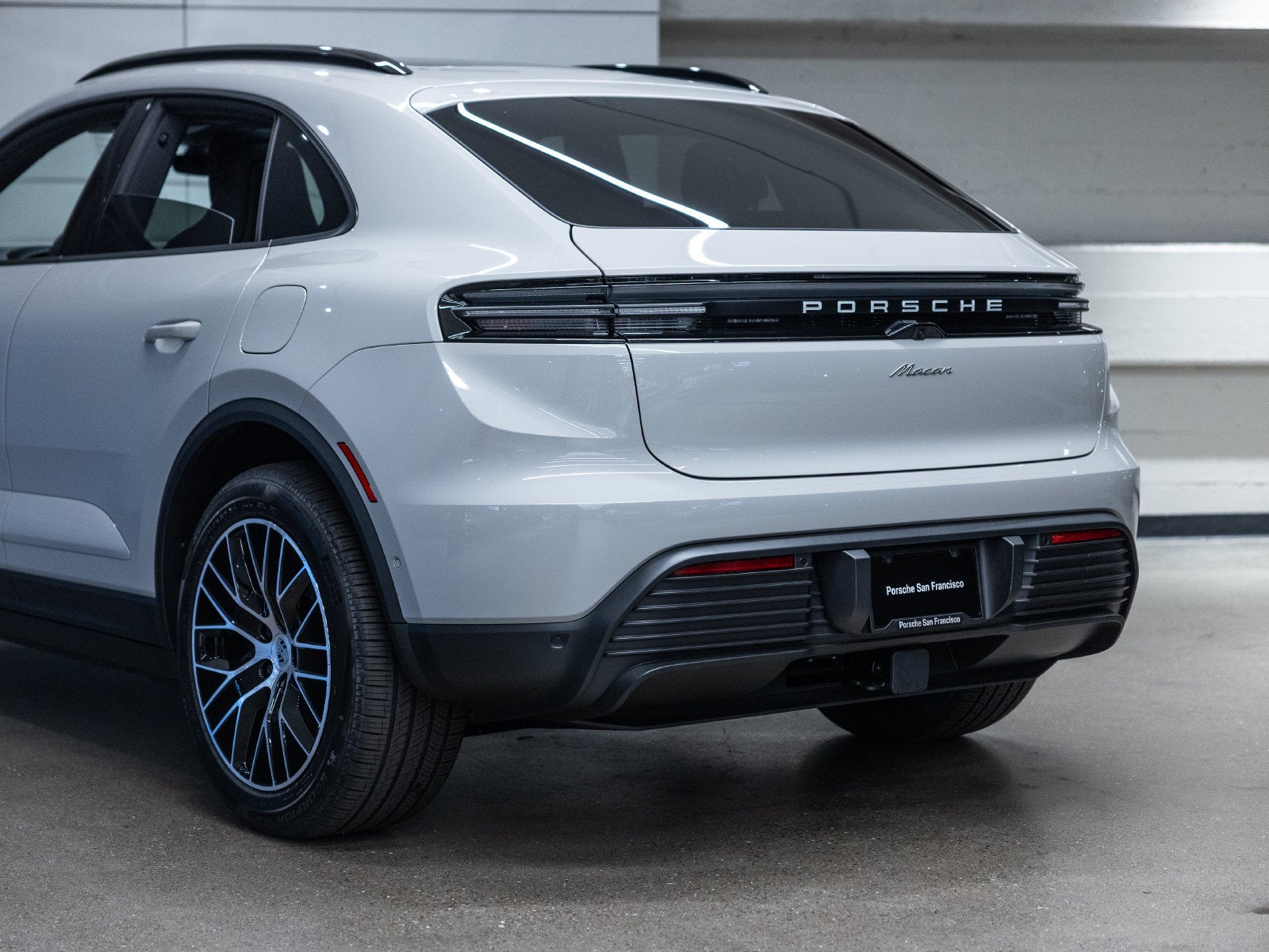 2026 Porsche Macan Macan Electric
