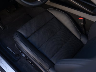 2026 Porsche Macan Macan Electric