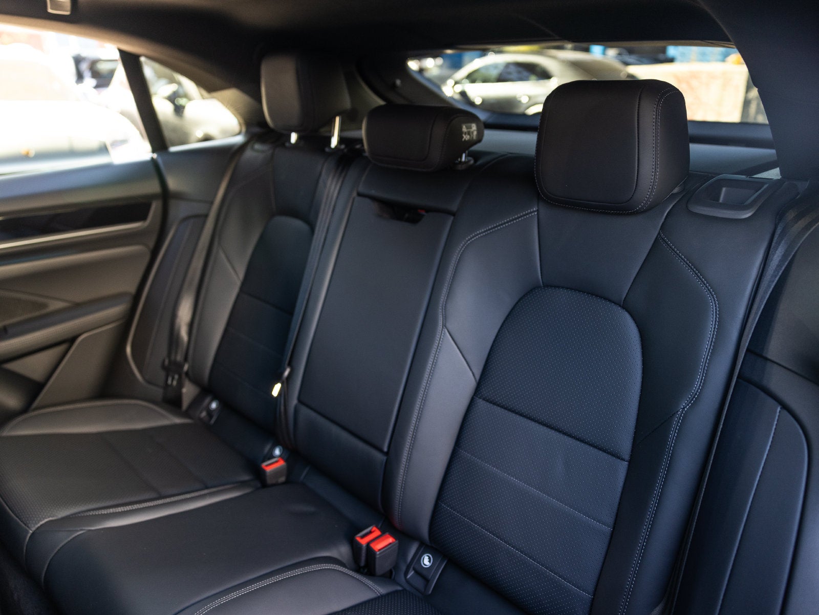2026 Porsche Macan Macan Electric