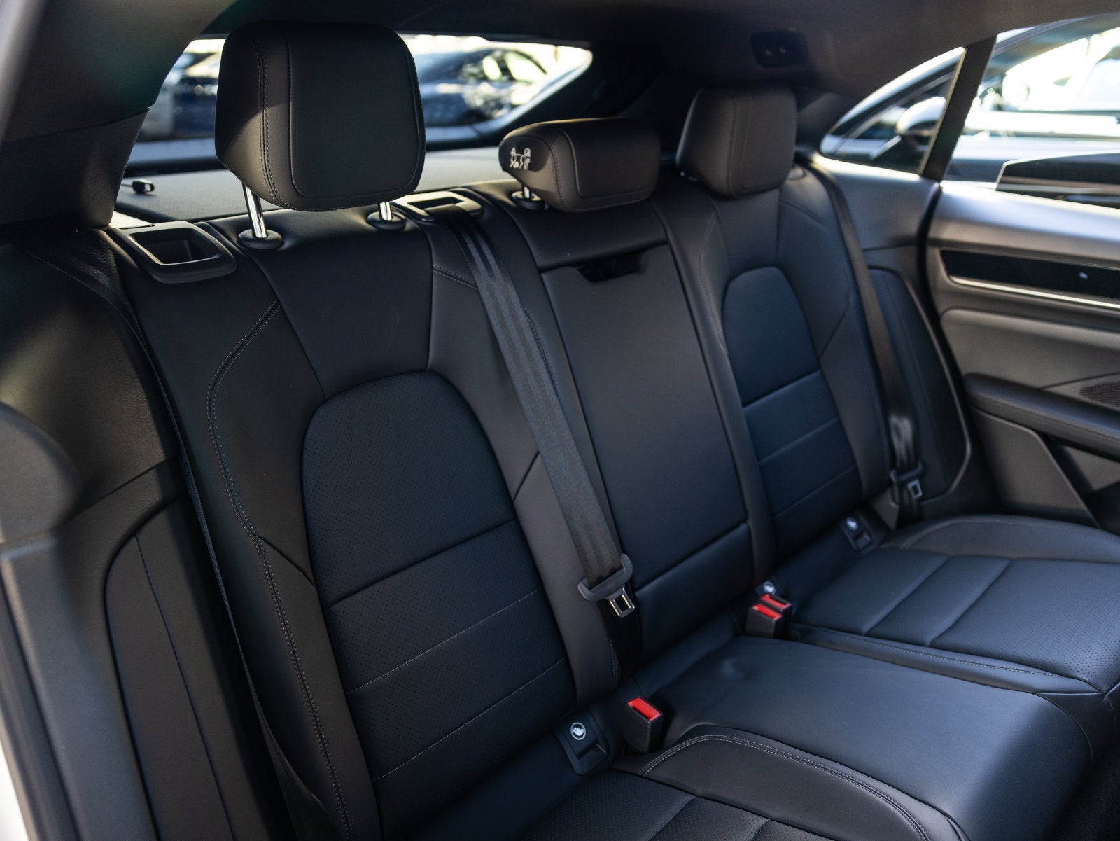 2026 Porsche Macan Macan Electric