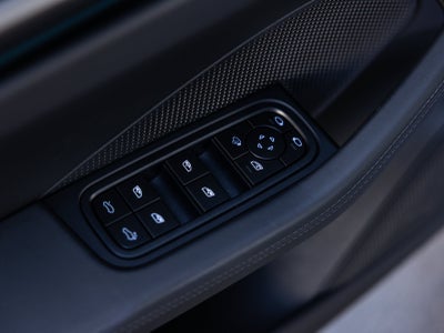2026 Porsche Macan Macan Electric