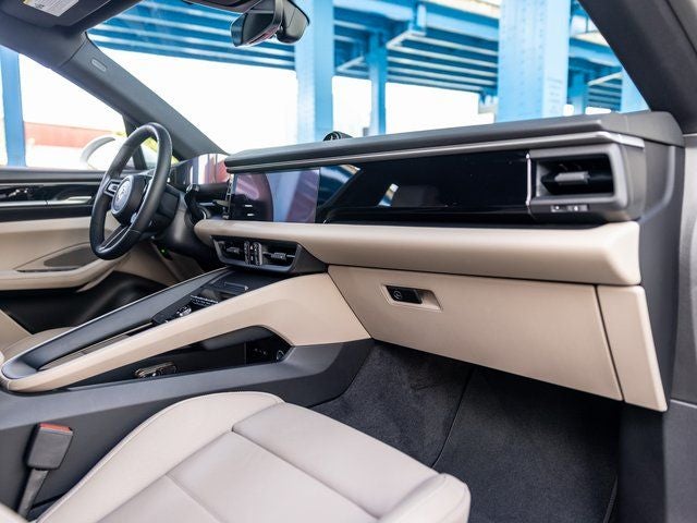 2025 Porsche Macan Macan Electric