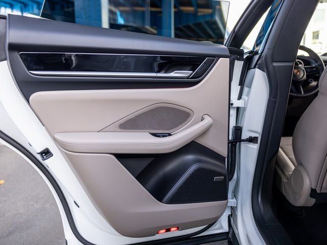 2025 Porsche Macan Macan Electric