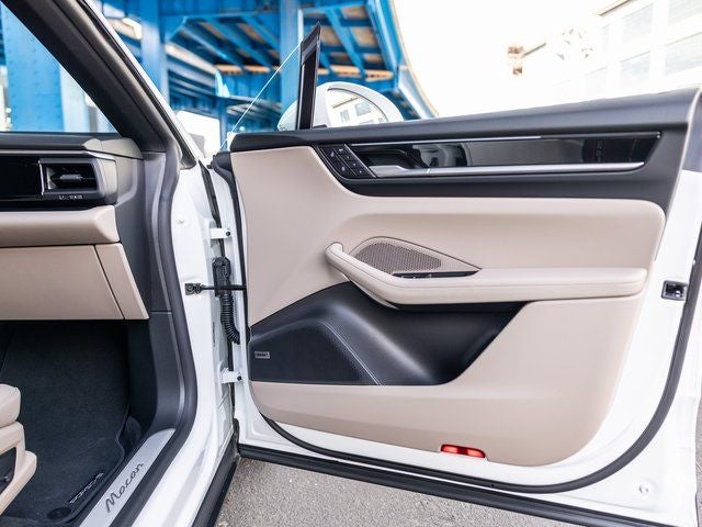 2025 Porsche Macan Macan Electric