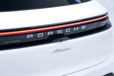2025 Porsche Macan Macan Electric