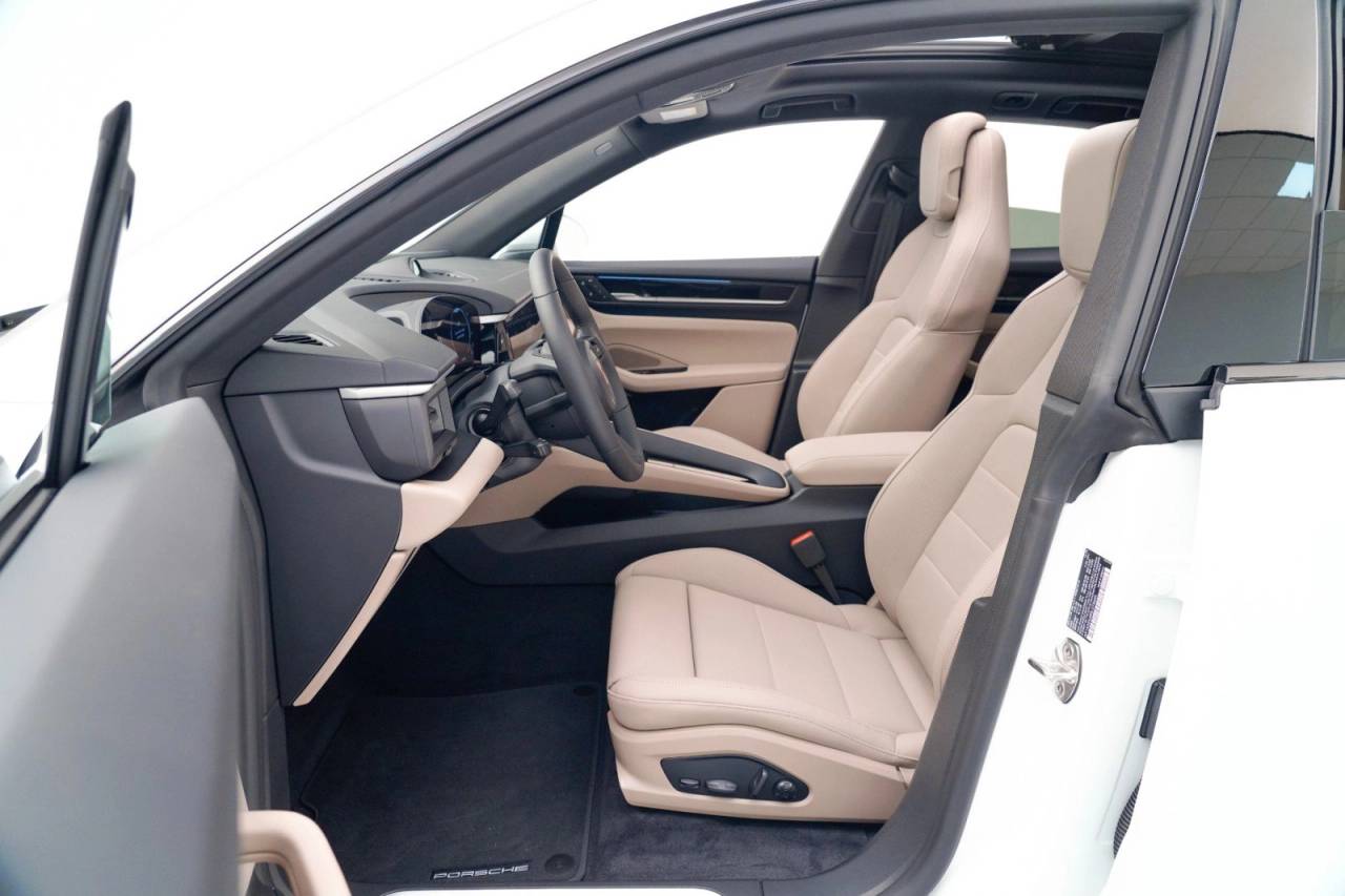 2025 Porsche Macan Macan Electric