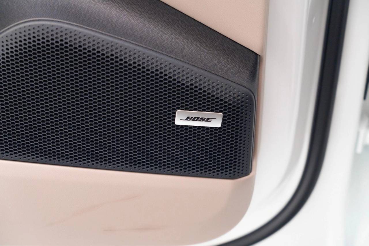 2025 Porsche Macan Macan Electric