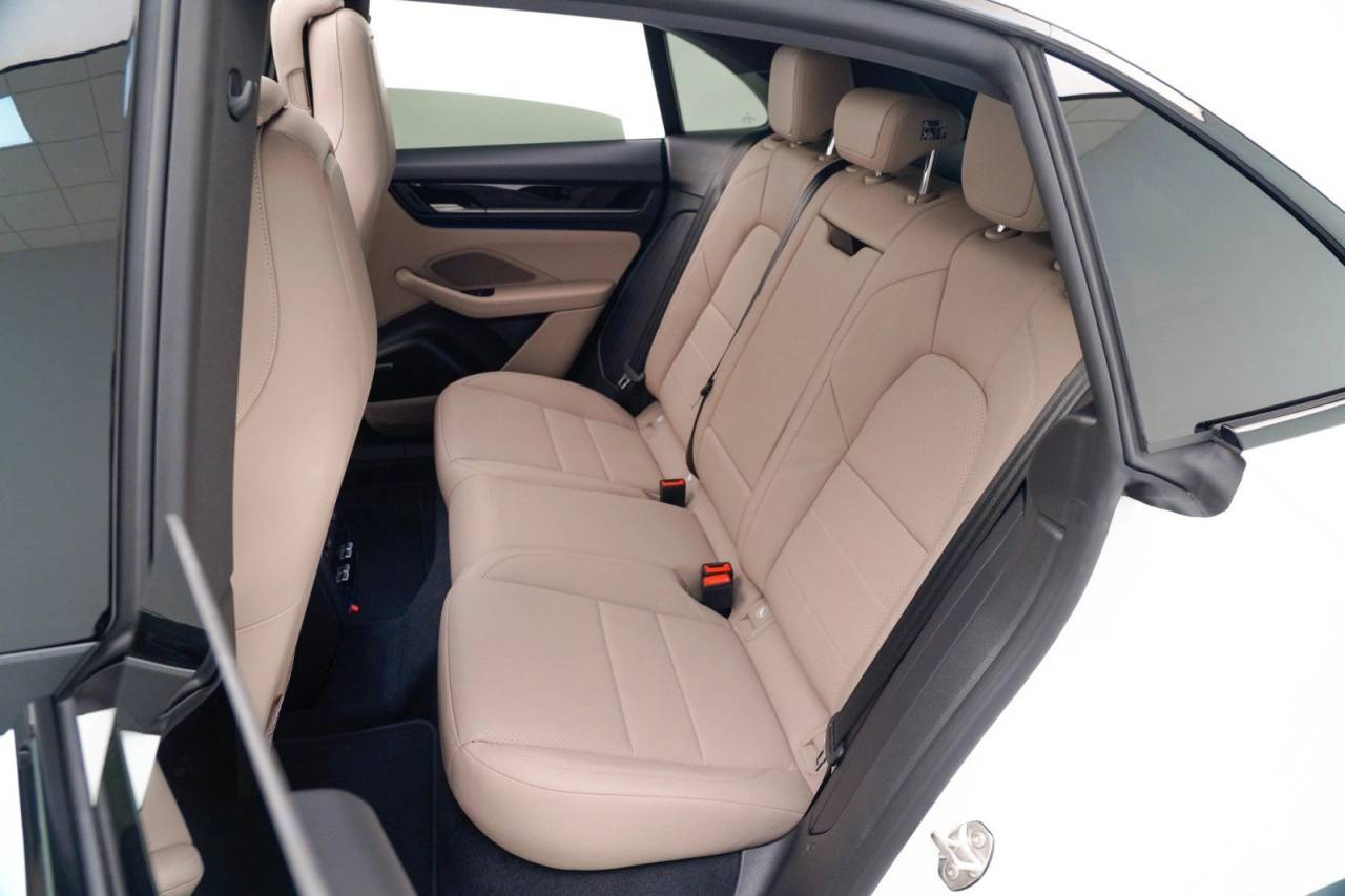 2025 Porsche Macan Macan Electric