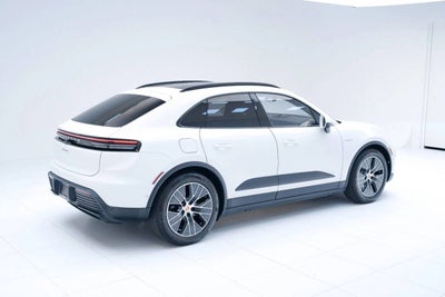 2025 Porsche Macan Macan Electric