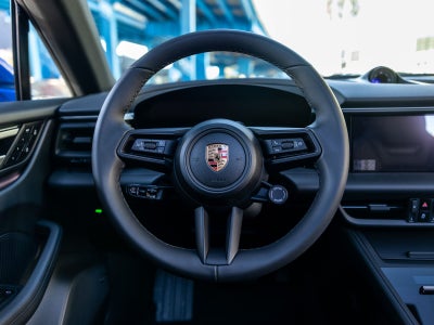 2026 Porsche Macan Macan Electric