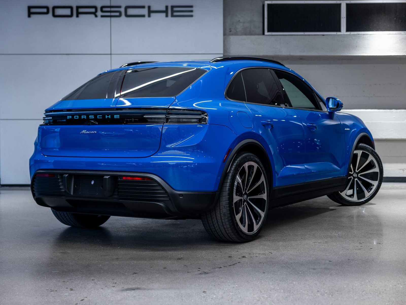 2026 Porsche Macan Macan Electric