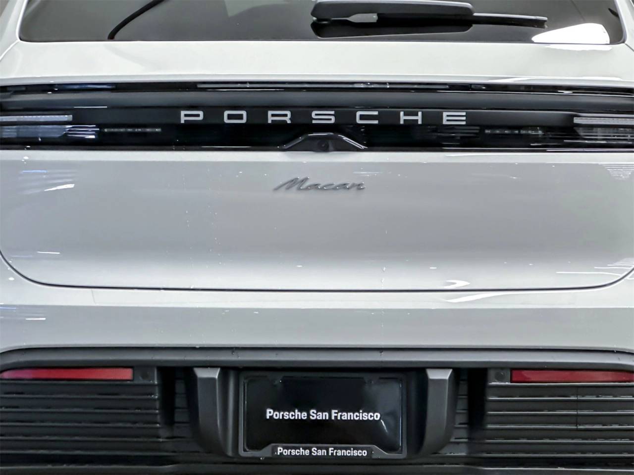 2025 Porsche Macan Macan Electric