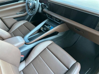 2025 Porsche Macan Macan Electric