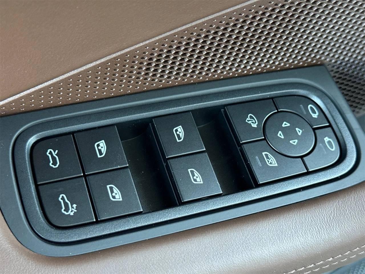 2025 Porsche Macan Macan Electric