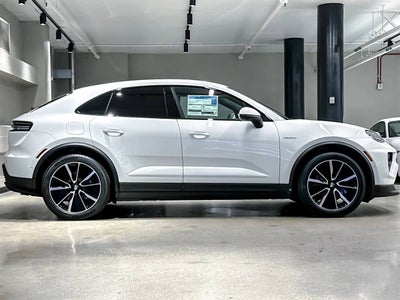 2025 Porsche Macan Macan Electric