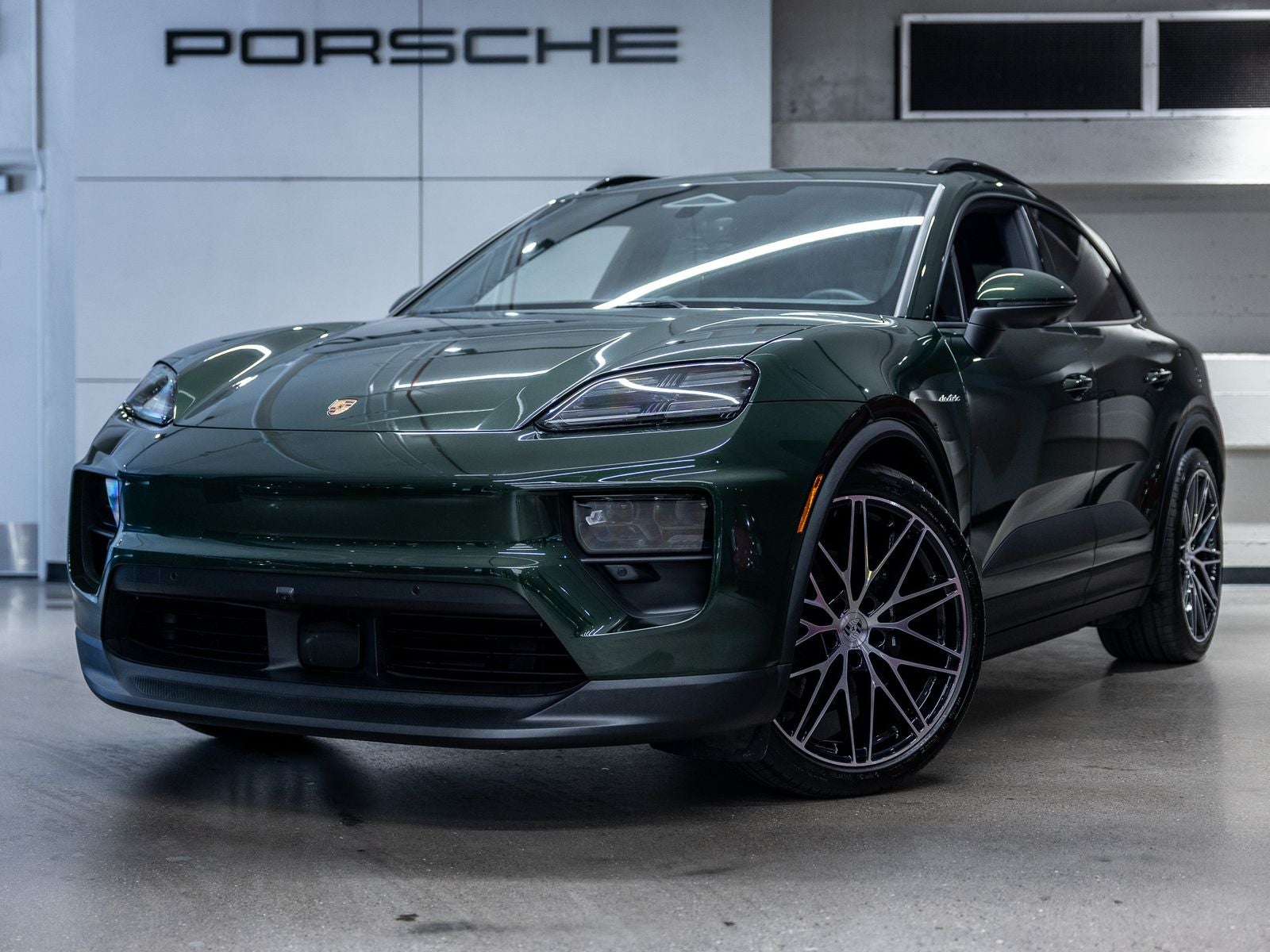 2025 Porsche Macan Electric
