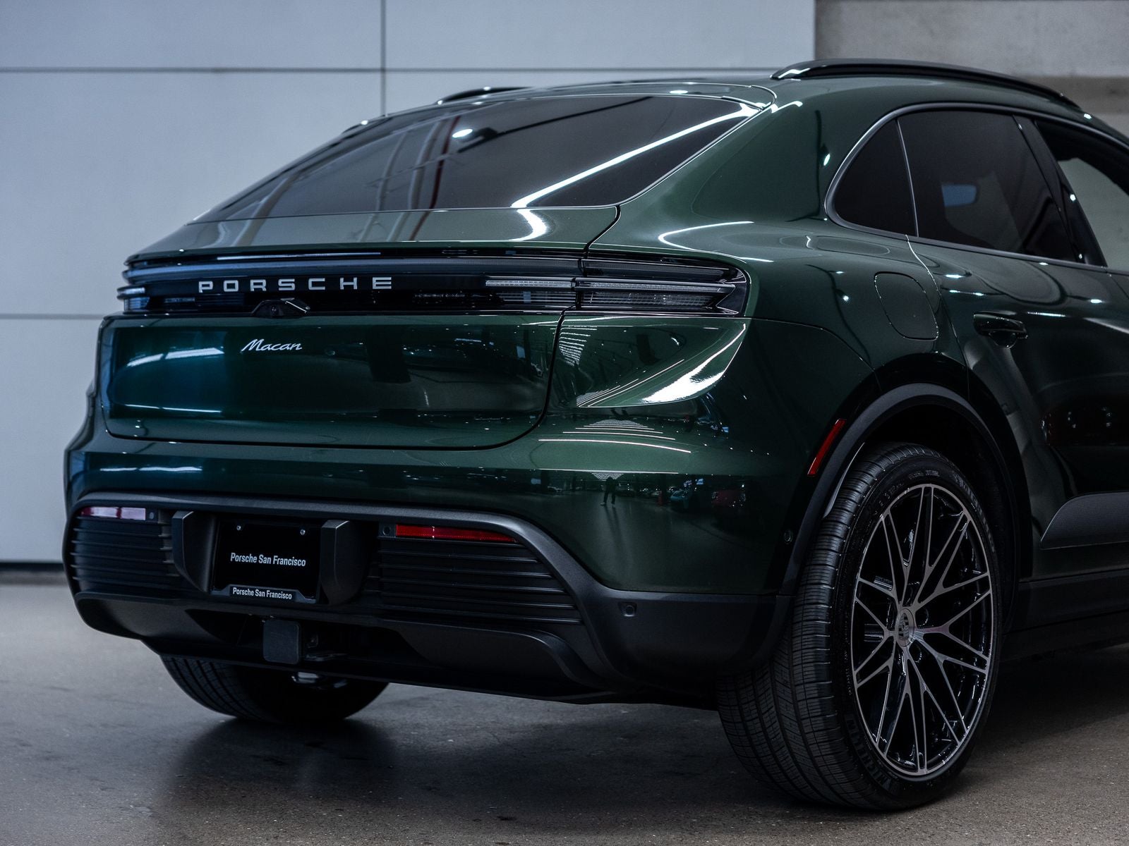 2025 Porsche Macan Electric