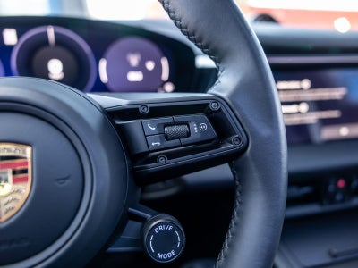 2025 Porsche Macan Electric