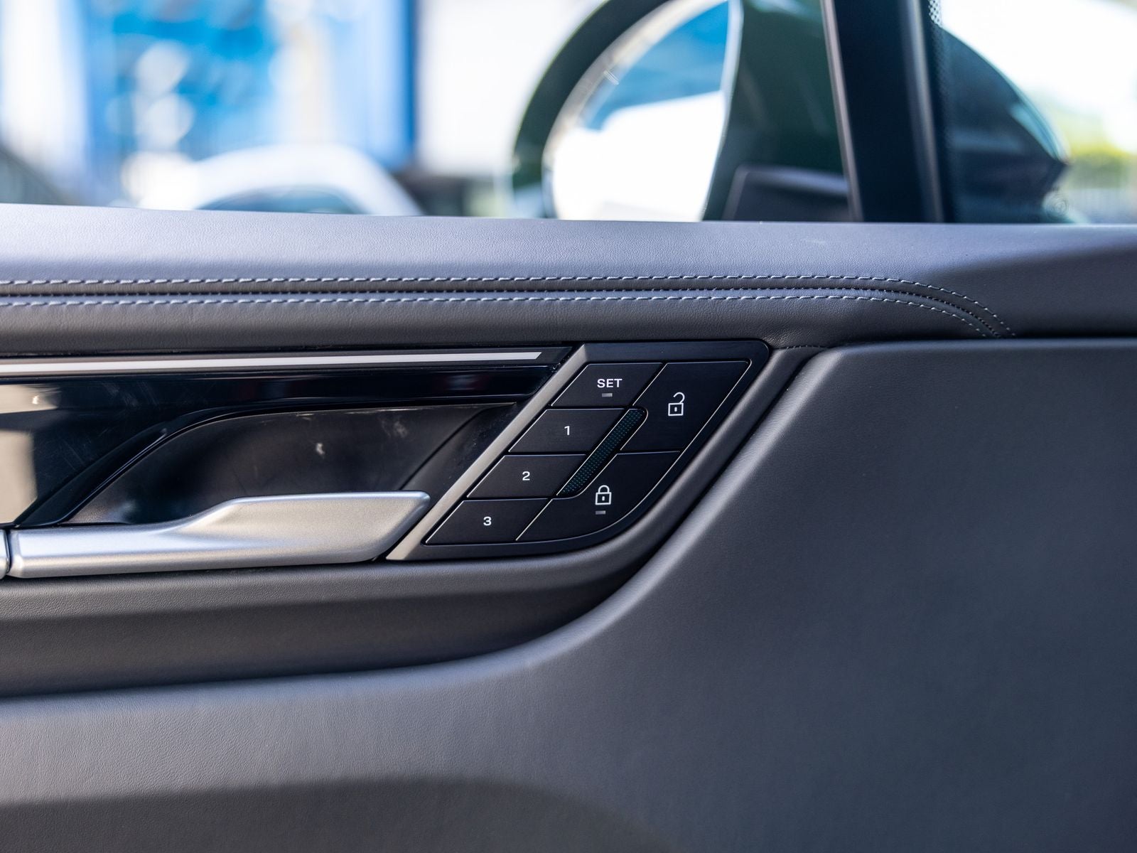 2025 Porsche Macan Electric