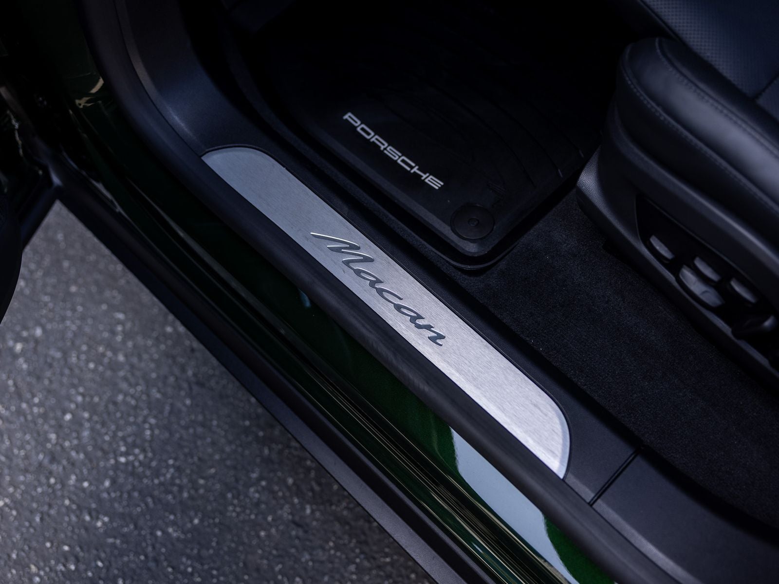 2025 Porsche Macan Electric