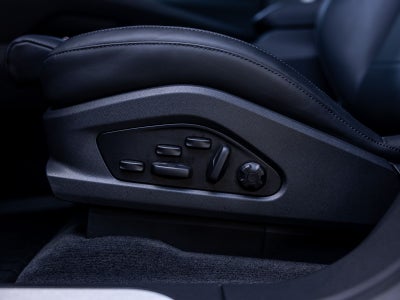 2025 Porsche Macan Electric