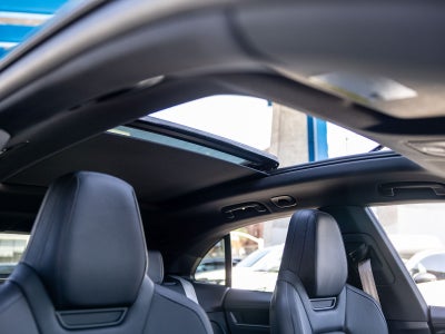 2025 Porsche Macan Electric