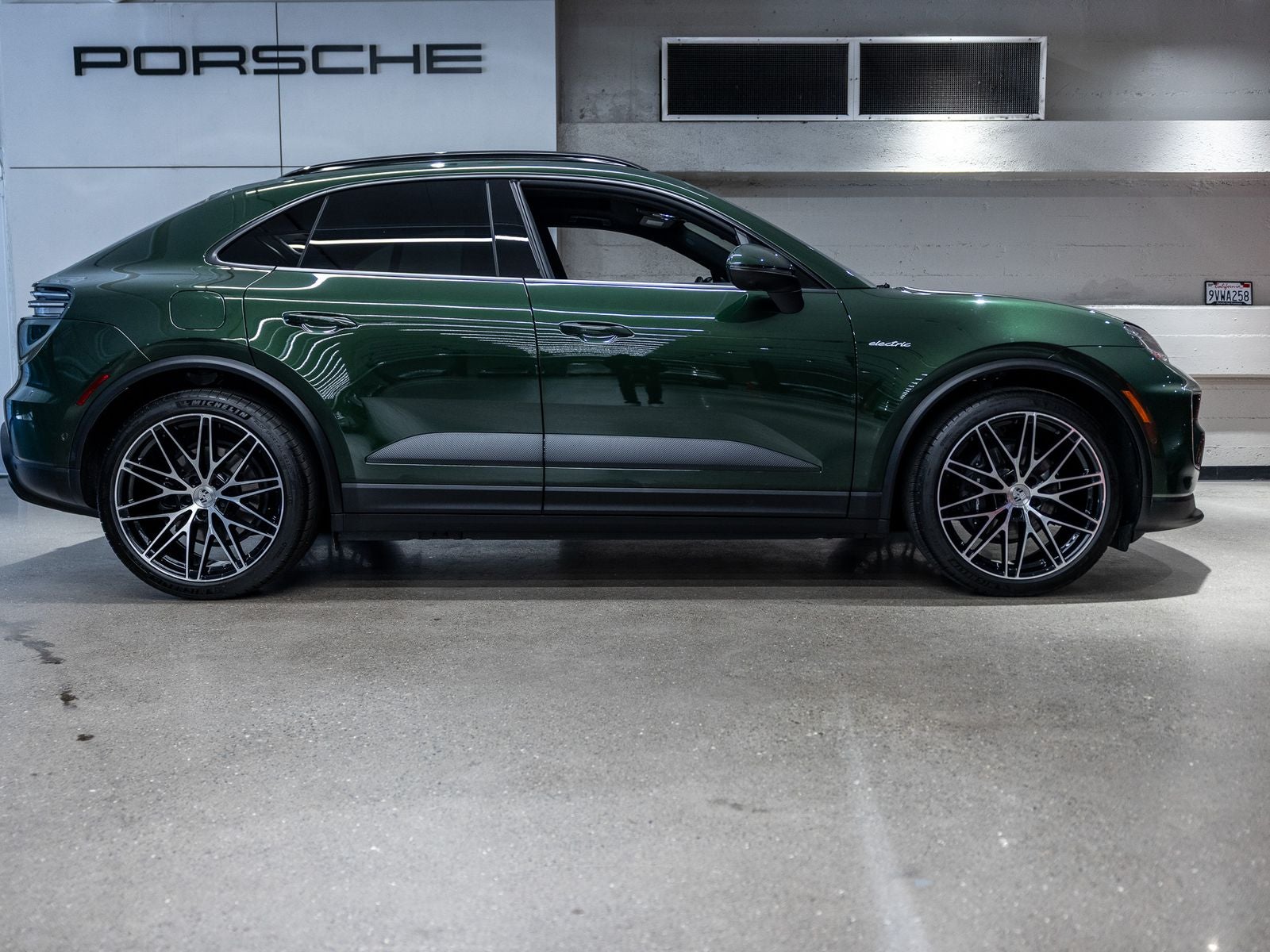 2025 Porsche Macan Electric
