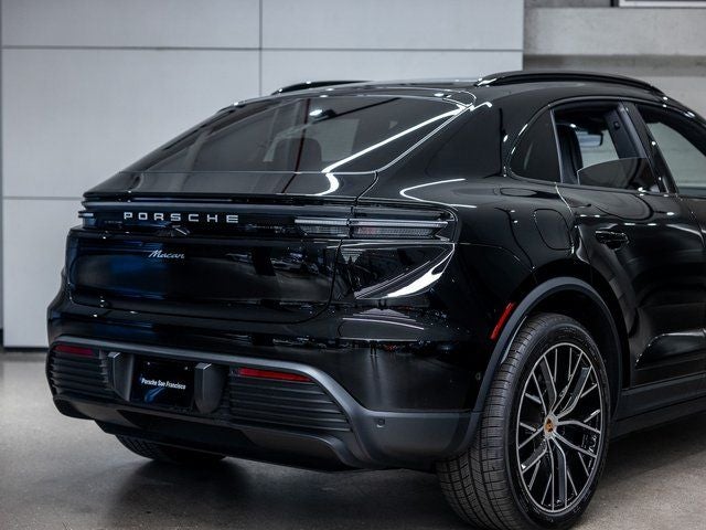 2025 Porsche Macan Macan Electric