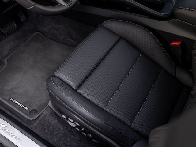 2025 Porsche Macan Macan Electric