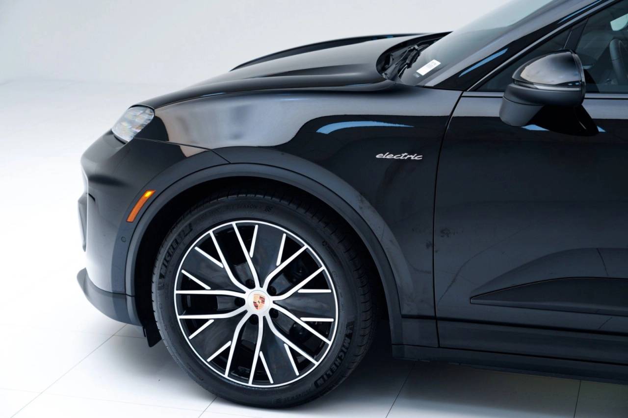 2025 Porsche Macan Macan Electric