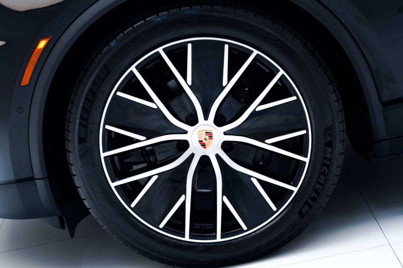 2025 Porsche Macan Macan Electric