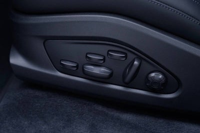 2025 Porsche Macan Macan Electric