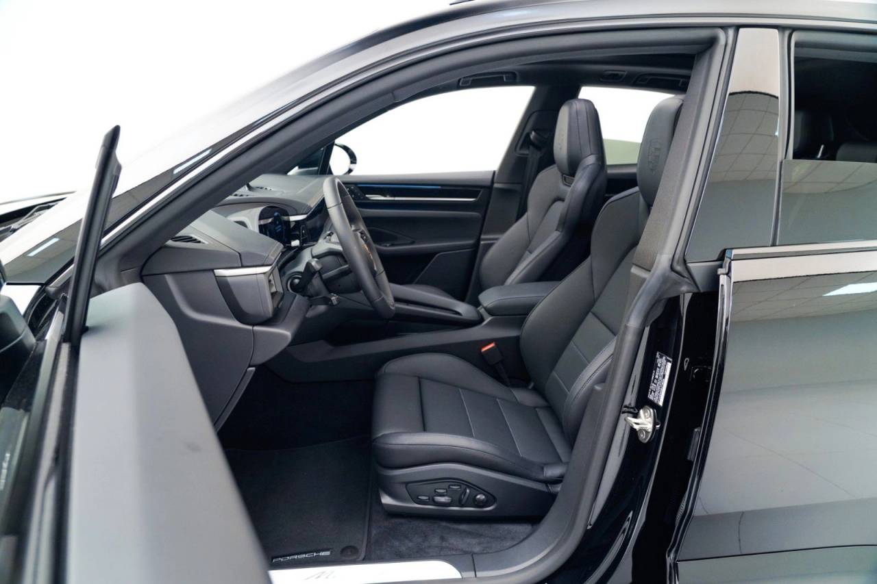 2025 Porsche Macan Macan Electric