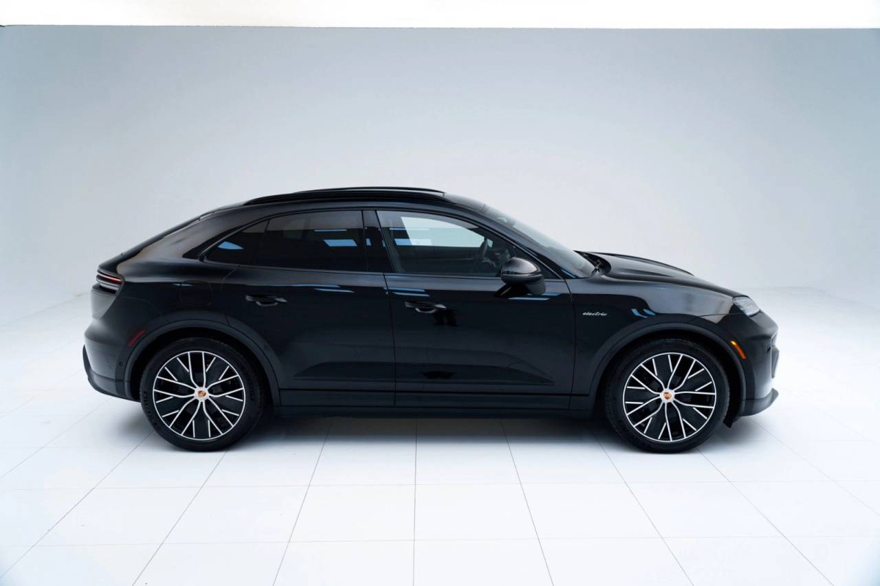 2025 Porsche Macan Macan Electric