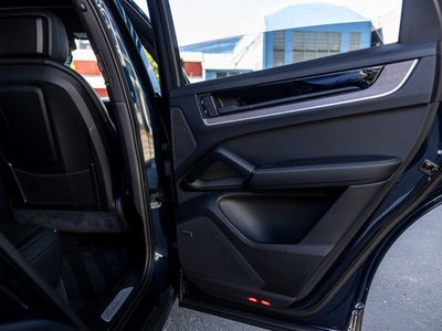 2025 Porsche Cayenne Cayenne E-Hybrid