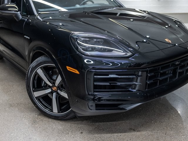 2026 Porsche Cayenne E-Hybrid Base