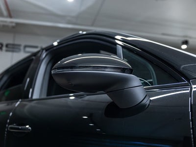 2026 Porsche Cayenne E-Hybrid Base
