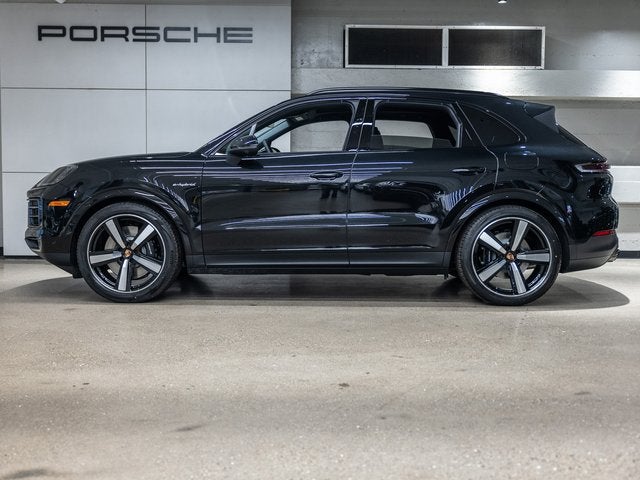 2026 Porsche Cayenne E-Hybrid Base