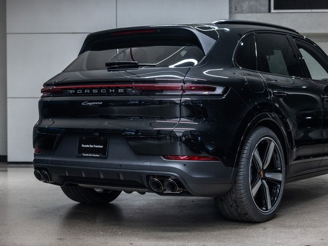 2026 Porsche Cayenne E-Hybrid Base