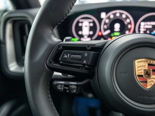 2026 Porsche Cayenne E-Hybrid Base