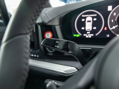 2026 Porsche Cayenne E-Hybrid Base