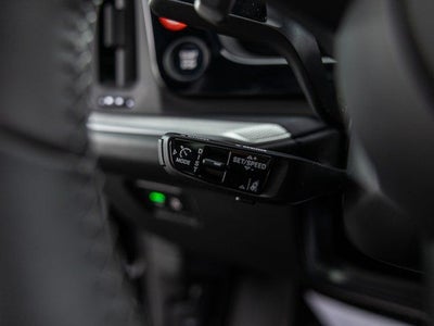 2026 Porsche Cayenne E-Hybrid Base