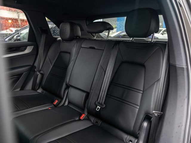 2026 Porsche Cayenne E-Hybrid Base