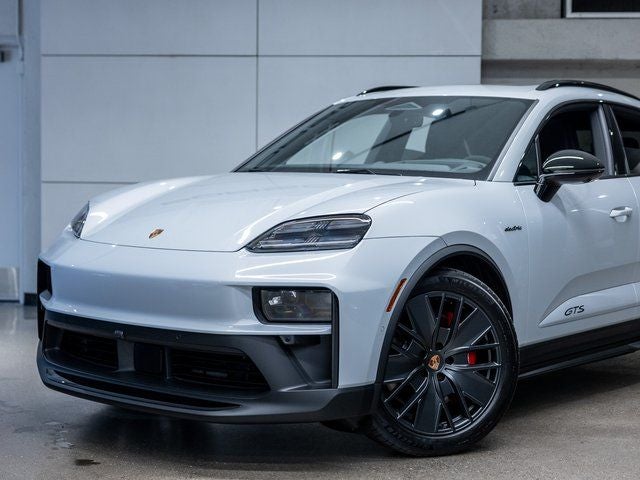 2026 Porsche Macan Macan GTS Electric