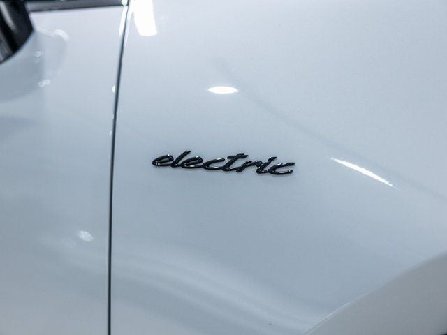 2026 Porsche Macan Macan GTS Electric