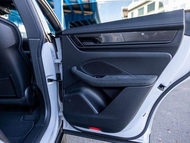 2026 Porsche Macan Macan GTS Electric